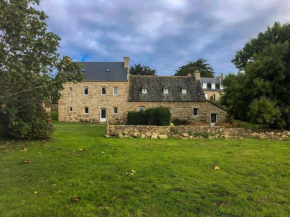 BOILLOT, Trebeurden in a quiet area with sea view